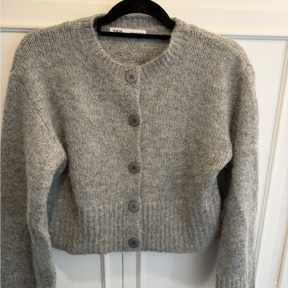 Zara Light Gray Knit Button-Up Women's Cardigan